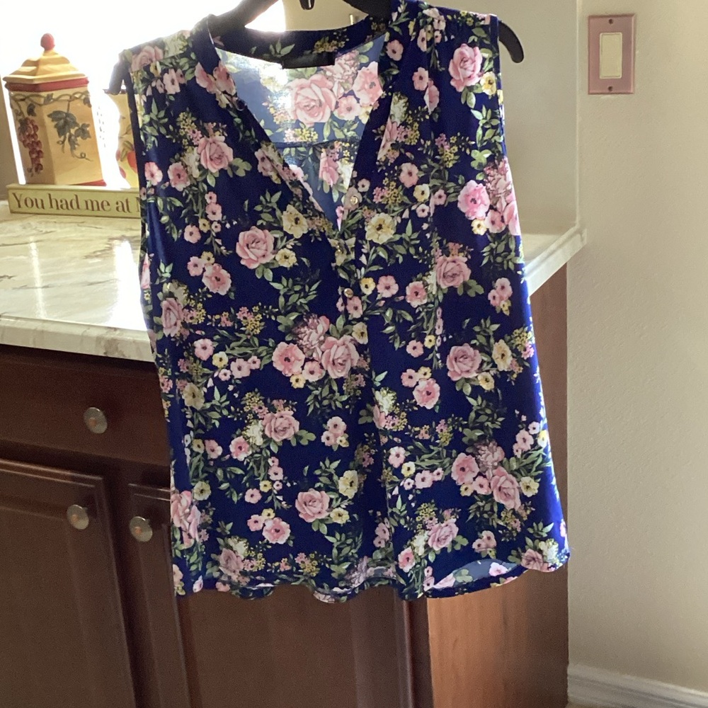 Floral Sleeveless Blouse with Pink and Green Accents
